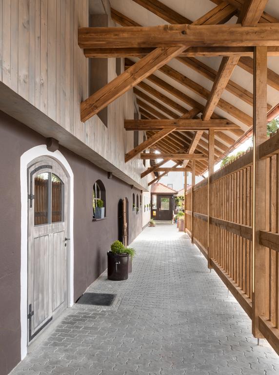 Almrefugio Hotel Neumarkt in der Oberpfalz Buitenkant foto